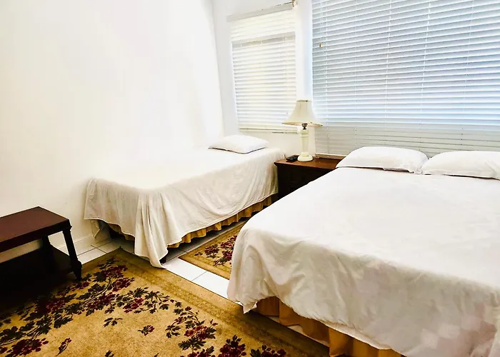 Apartment Country Club House Retreat - 2 Bedroom House With Pool Near Airport And Strip Montego Bay